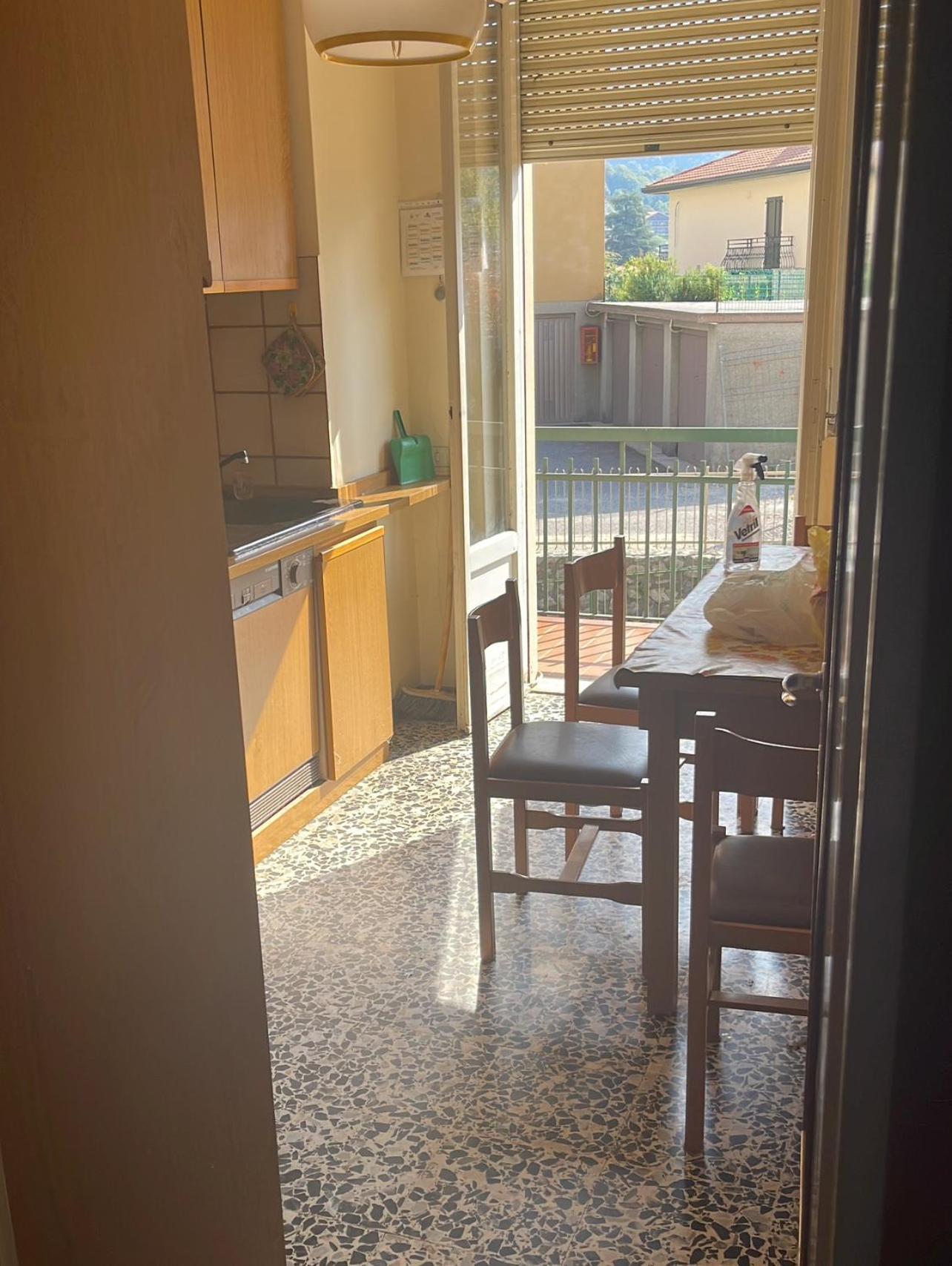 Laghi Di Como Appartamento Di Licinia E Mario Asso Exterior foto