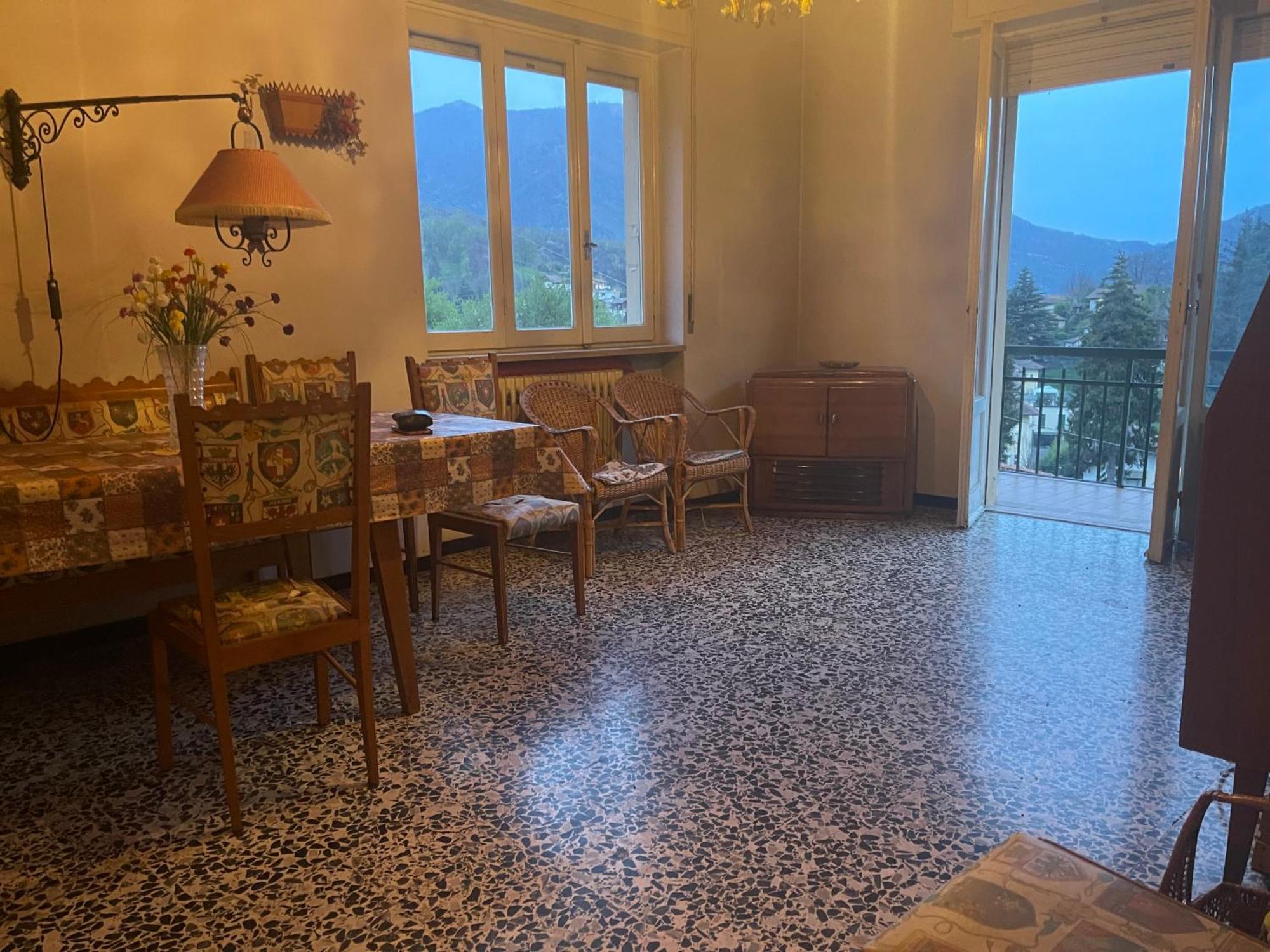 Laghi Di Como Appartamento Di Licinia E Mario Asso Exterior foto